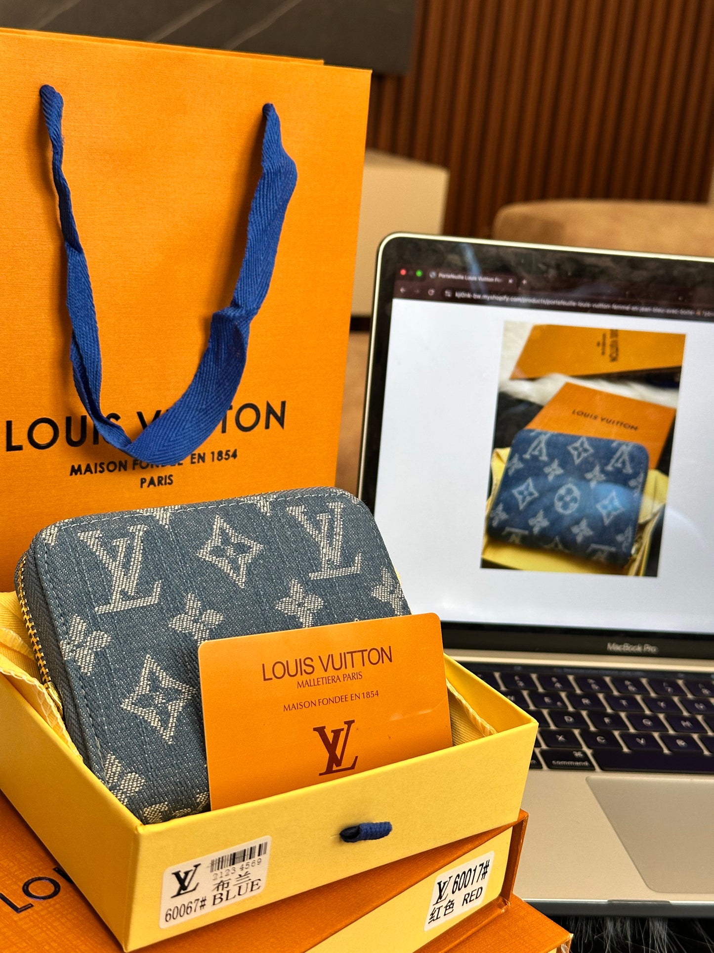 Portefeuille Louis Vuitton Femme en Jean Bleu – Avec Boîte 👜