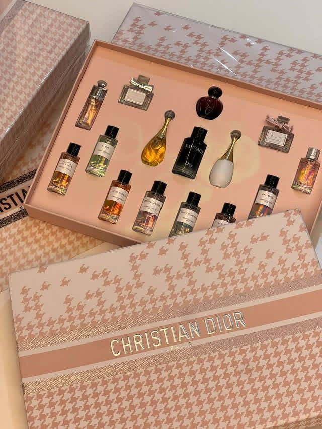 Coffret Miniatures christian dior 16 miniatures de parfums